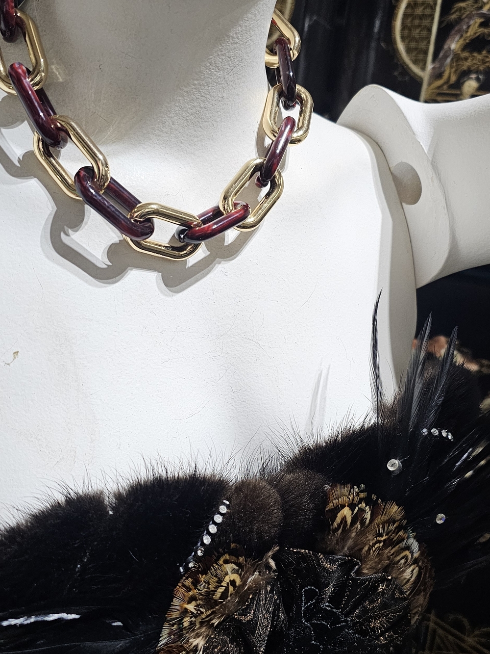 Choker Necklace 17 Inches Goldtone Chain Link Necklace - Designer Style